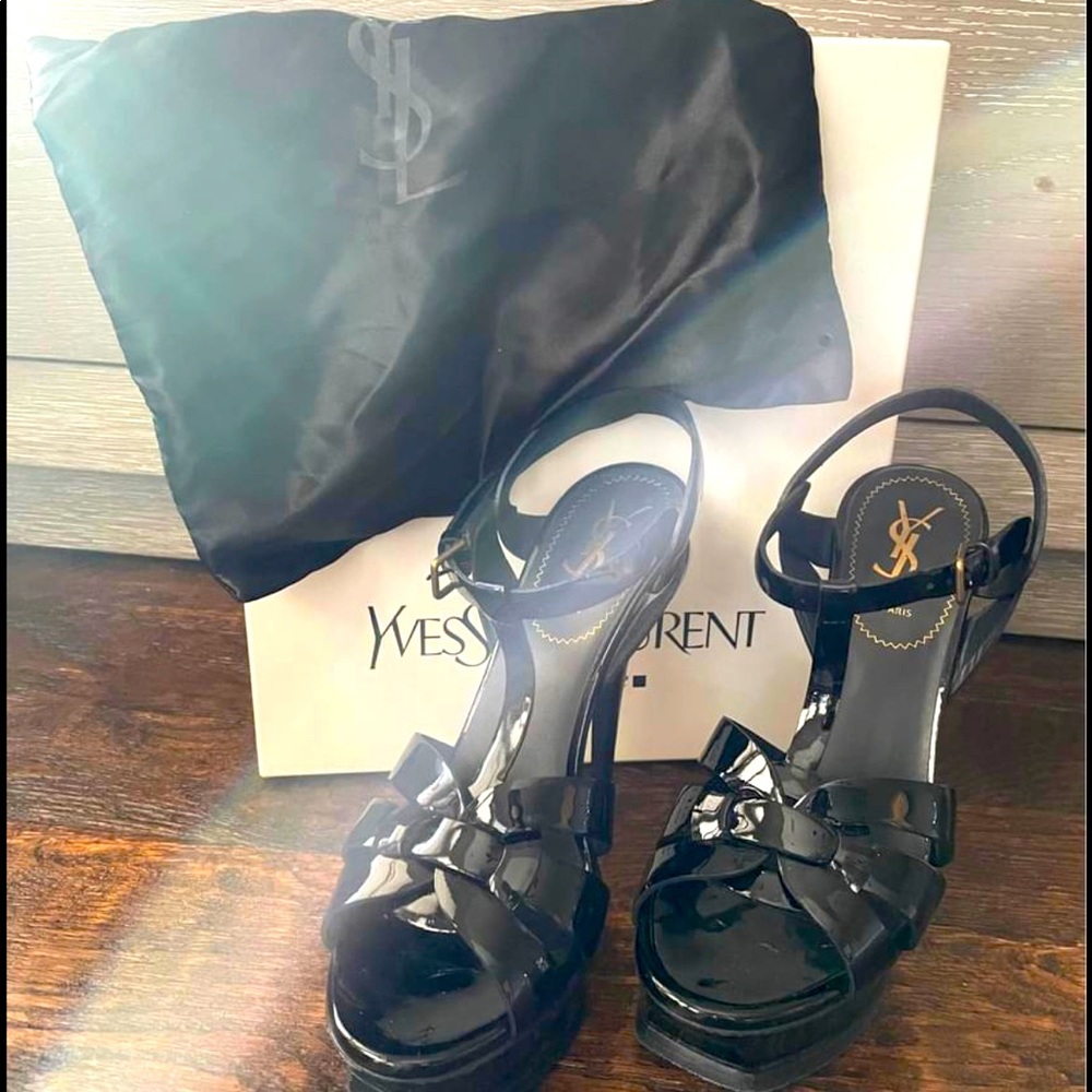 Authentic Tribute heels! 38.5 (8.5)